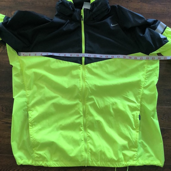 Nike Running Jacket Men’s - Picture 6 of 7